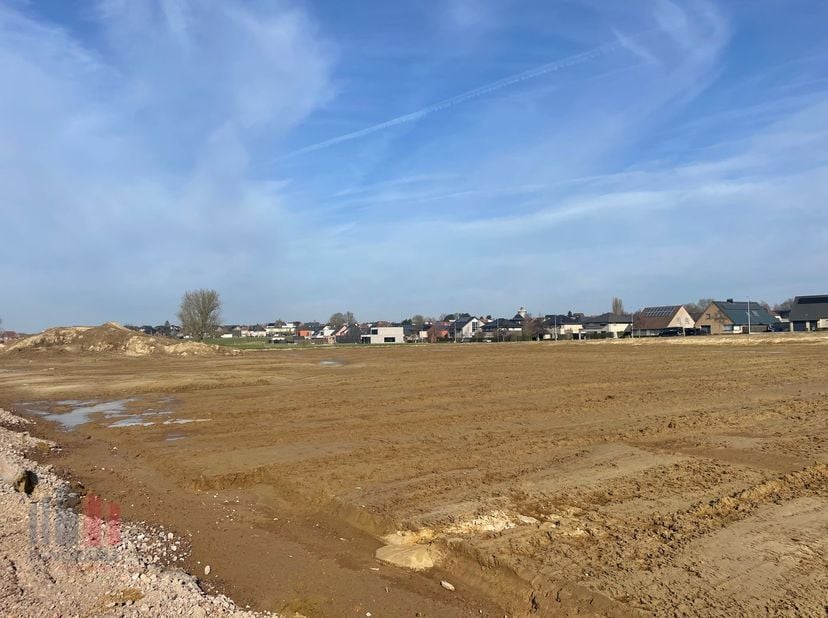 Terrain à vendre
                    à 8700 Tielt