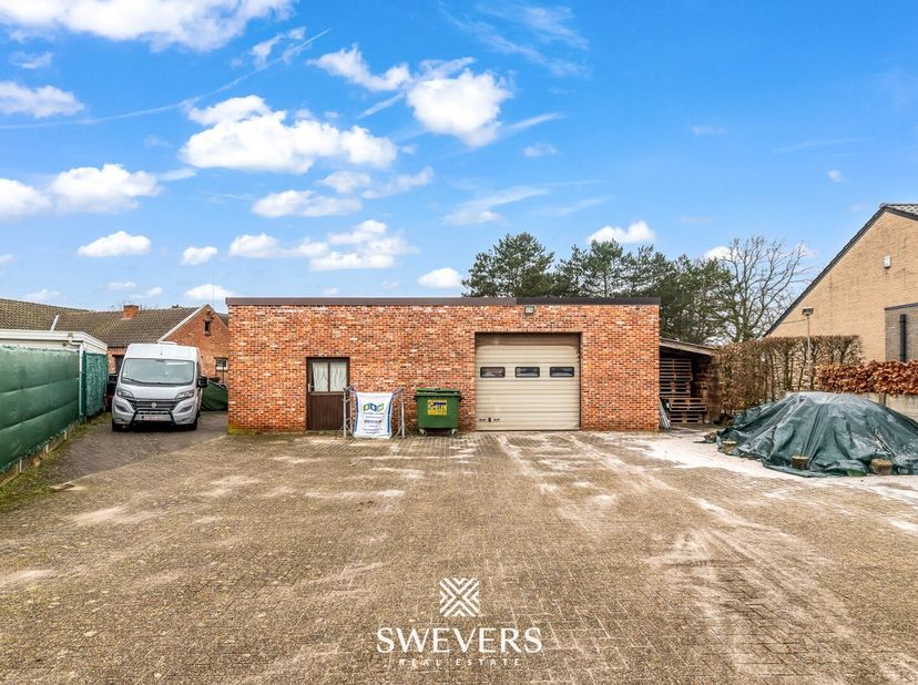 Bien professionnel à vendre
                    à 3520 Zonhoven