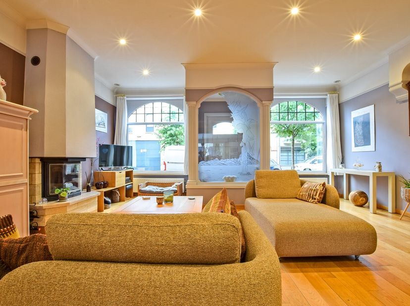 Karaktervolle woning met 4 slaapkamers, loods en tuin in centrum Nieuwpoort-stad!&lt;br /&gt;
In het hartje van Nieuwpoort-stad vinden we deze ruime woning