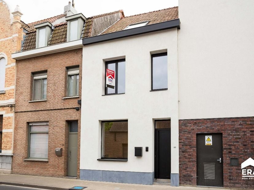 [[ CE BIEN PARTICIPE À LA JOURNÉE MAISONS OUVERTES ERA LE 14/6 DE 11:00 À 12:00 ]]&lt;br /&gt;
Ce bien participe à la Journée Maisons Ouvertes ERA. Visitabl