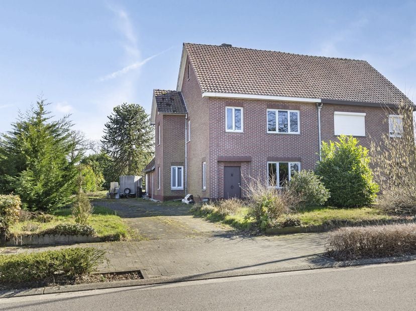 Maison à vendre
                    à 3960 Bree