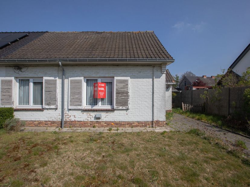 Maison à vendre
                    à 9820 Merelbeke