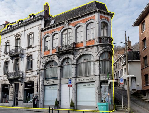                                         Commercieel Gebouw te koop in Dinant, € 695.000
