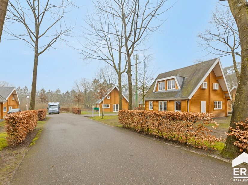 Vakantiepark beheerder Landal staat in voor de verhuur van de woning , het onderhoud , het beheer van de inboedel en andere ondersteuning.Beschrijving