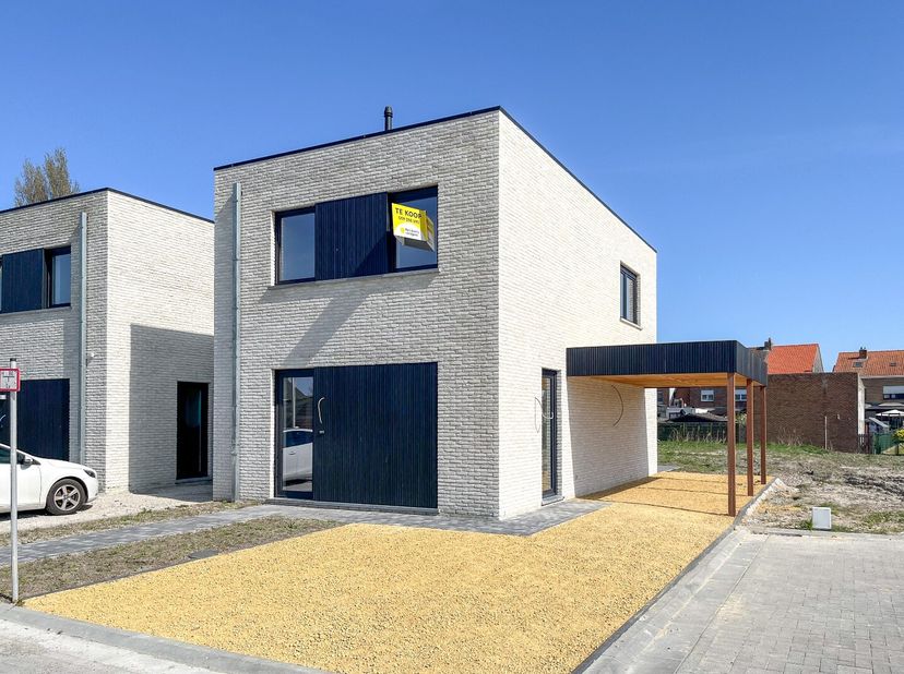 Maison à vendre
                    à 8460 Oudenburg