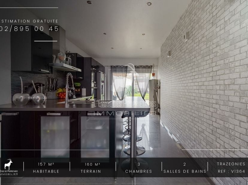Agentschapreferentie: v1364*** VIRTUELE RONDLEIDING: https://fr.envisite.net/0v1364 ***Wij bieden u deze charmante woning met 3 slaapkamers aan, zeer