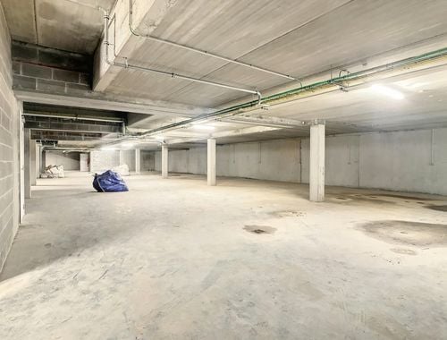                                         Garage à vendre à Wielsbeke, € 20.000
