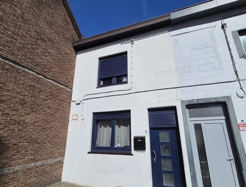                                         Woning te koop in Dampremy, € 150.000
