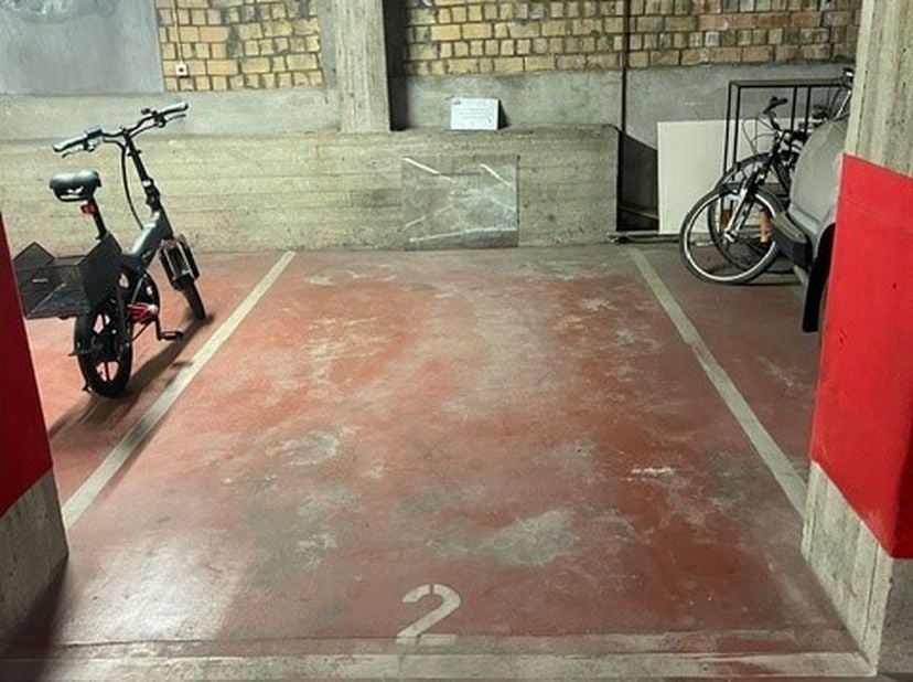 Garage à louer
                    à 8300 Knokke