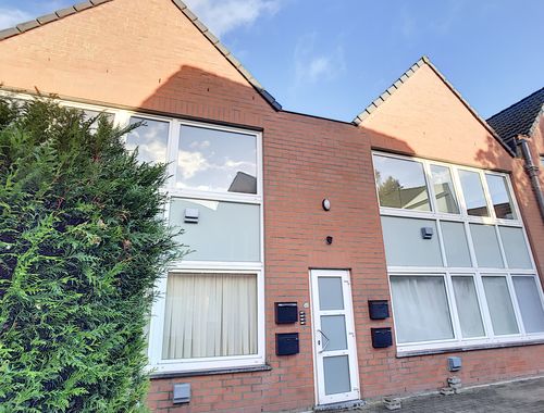                                         Appartement à louer à Ieper, € 530
