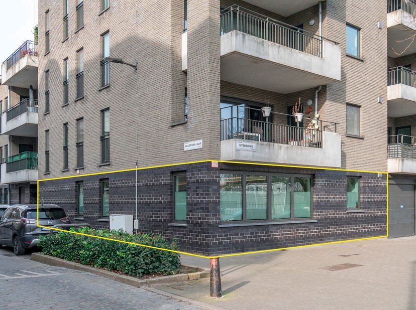 Willem Van Laarstraat 86, Berchem&lt;br /&gt;
Een goed gelegen en instapklare kantoorruimte van ca. 137 m² in Berchem. Dit pand biedt een efficiënte indelin