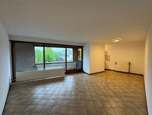                                         Appartement à louer à Mons, € 800
