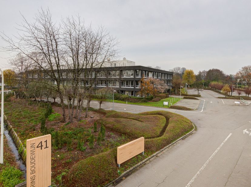 Kantoorruimte van 718m²  Prins Boudewijnlaan 41, Edegem&lt;br /&gt;
Op zoek naar een ruime en veelzijdige kantoorruimte in een groene en strategische omgevi