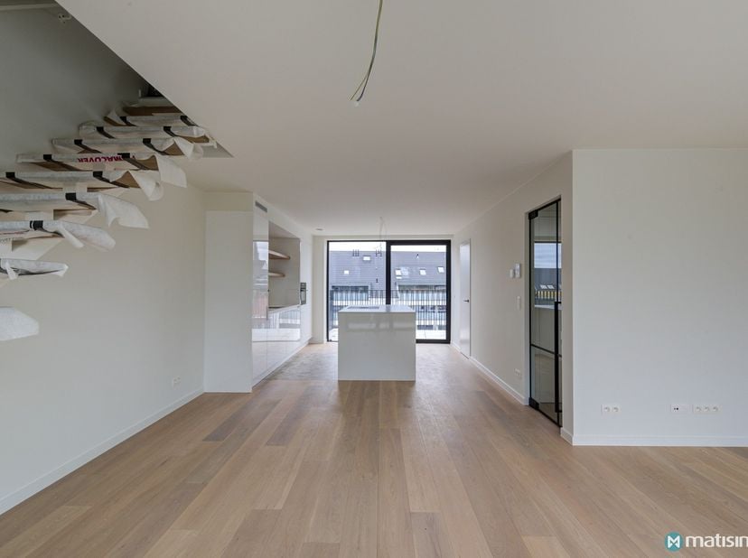 ENERGIEZUINIG NIEUWBOUWAPPARTEMENT MET 3 SLAAPKAMERS IN HET CENTRUM VAN BILZEN &lt;br /&gt;
&lt;br /&gt;
Dit nieuwbouwappartement vinden we terug aan de Demerwal