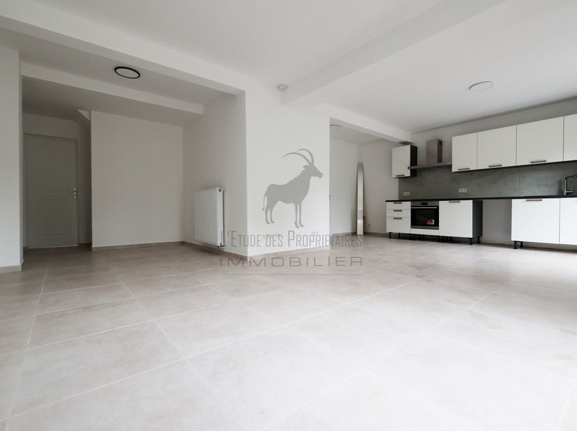 ***SOUS-OPTION***&lt;br /&gt;
Référence Agence : v7170-336&lt;br /&gt;
*** VISITE VIRTUELLE : https://envisite.net/vtour/fr/xhk3zg ***&lt;br /&gt;
Nous avons le plaisir