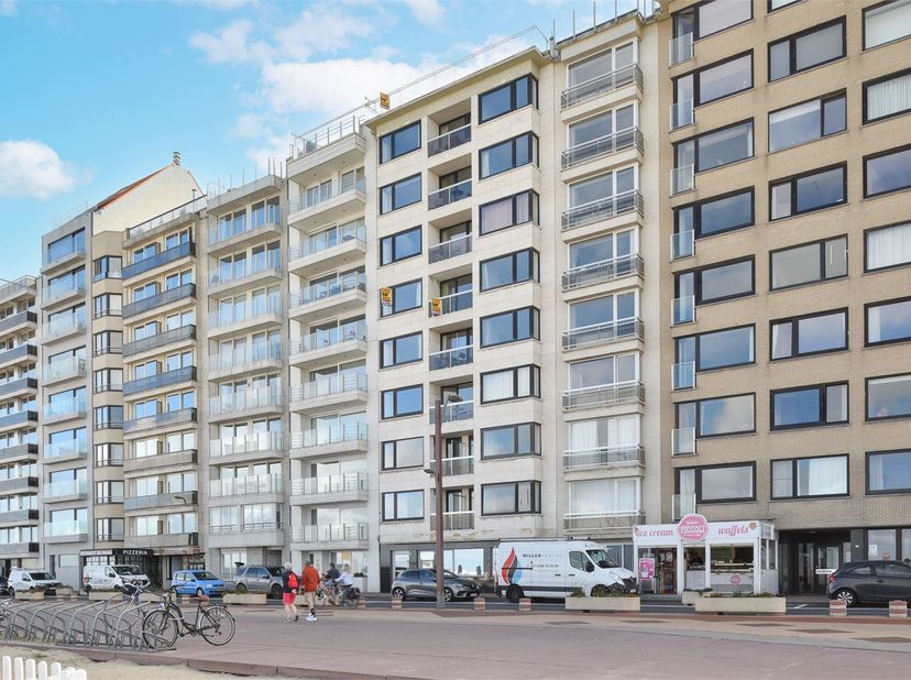 Appartement à vendre
                    à 8301 Heist-aan-Zee