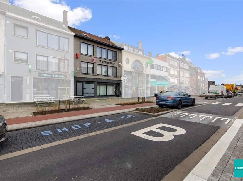 Uniek investeringsproject op toplocatie in Asse &lt;br /&gt;
Dit prachtig gelegen handelspand met woonruimte biedt tal van mogelijkheden en bevindt zich in