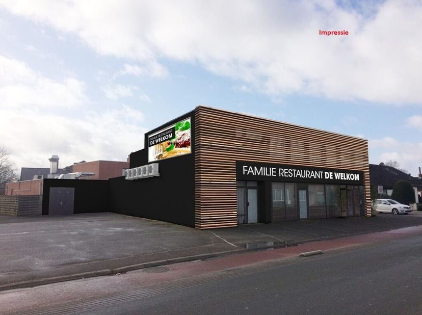 Ruim pand geschikt voor horeca, snooker, biljart, speelhal, darts, ...Zeer ruim handelspand met veel mogelijkheden, gelegen op een doorgangsweg.Reeds
