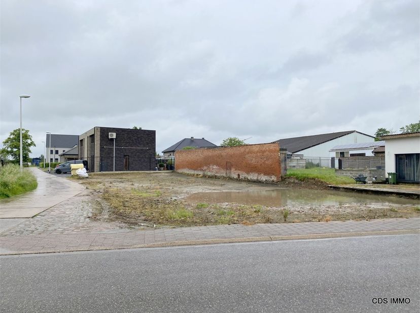 Terrain à vendre
                    à 3350 Melkwezer