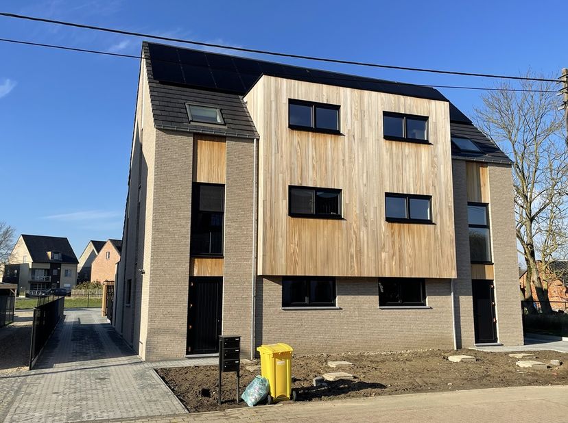 Appartement te koop
                    in 2235 Hulshout