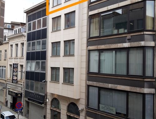                                         Espace de bureaux à vendre à Antwerpen, € 165.000
