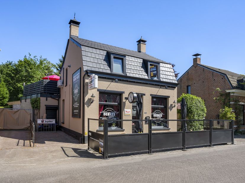 Meersel-Dreef, het kleinste dorp van Hoogstraten tegen de Nederlandse grens,  is een toeristische trekpleister en daarom de ideale locatie voor deze g