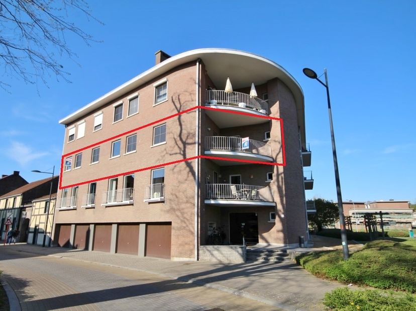 Appartement à louer
                    à 3400 Landen