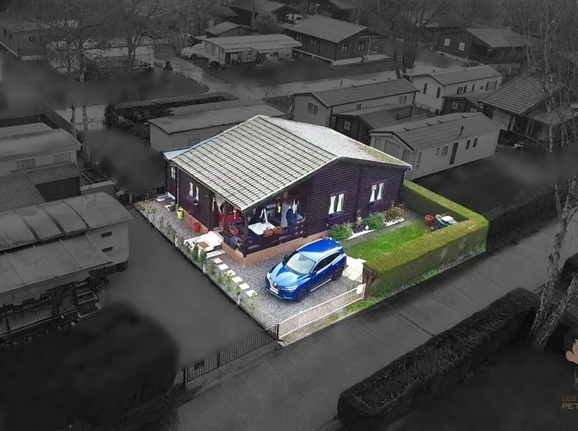 Charmant chalet 2 chambres dans un parc résidentiel sécurisé !&lt;br /&gt;
Découvrez ce chalet de 69 m², idéal pour profiter de la tranquillité et du confor
