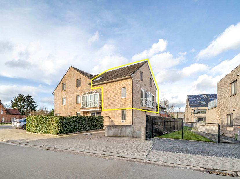 Appartement à vendre
                    à 3740 Beverst