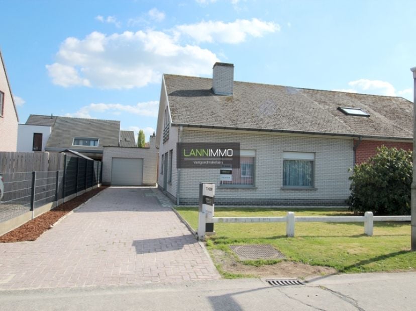 Maison à louer
                    à 9800 Deinze