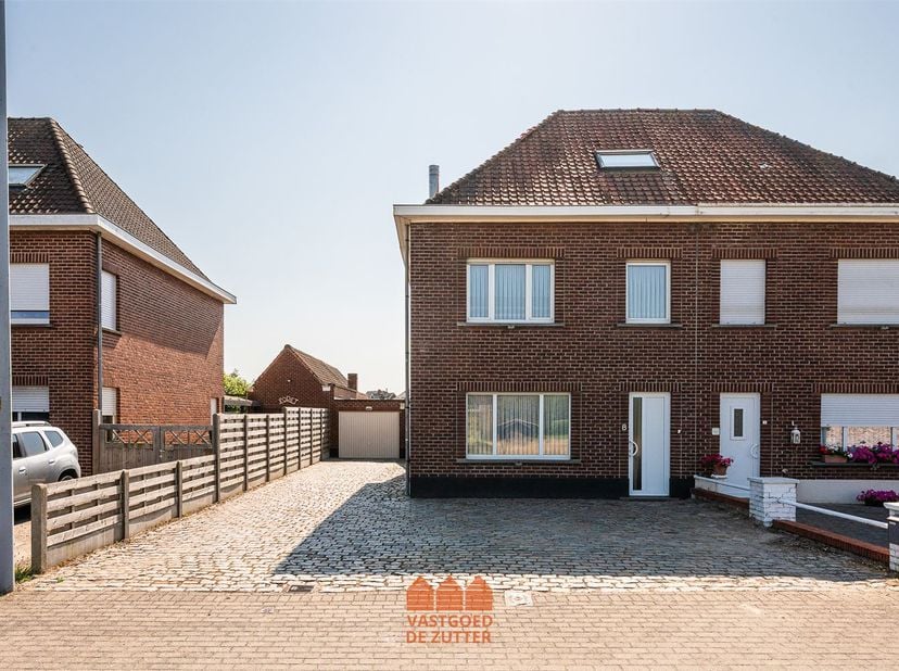 Maison à vendre
                    à 9820 Merelbeke