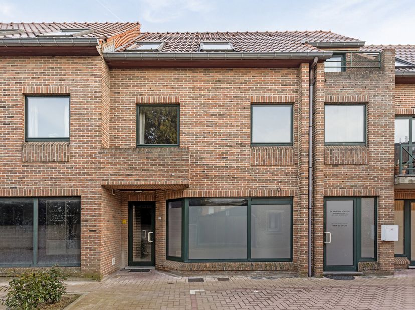 Gezellig appartement te koop in Rotselaar  Perfecte ligging!&lt;br /&gt;
Dit verzorgde appartement is gelegen in het centrum van Rotselaar, op een uitsteken