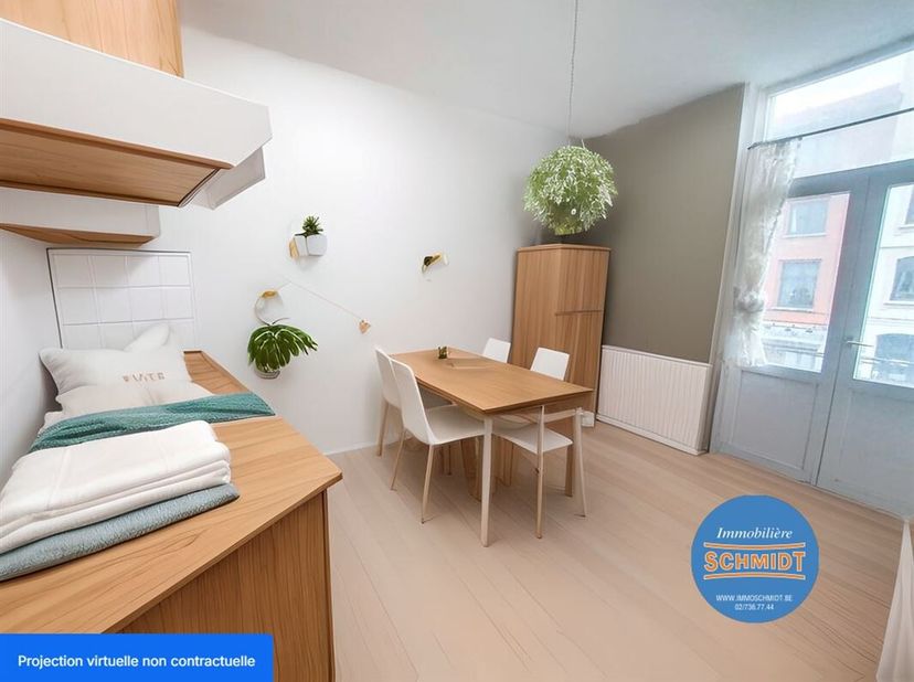 IMMOSCHMIDT  - ETTERBEEK (QUARTIER DE LA CHASSE) -  Très bel immeuble de rapport  se composant d&#039; un petit rez-commercial + 1 Duplex 1ch + 1 Triplex 3