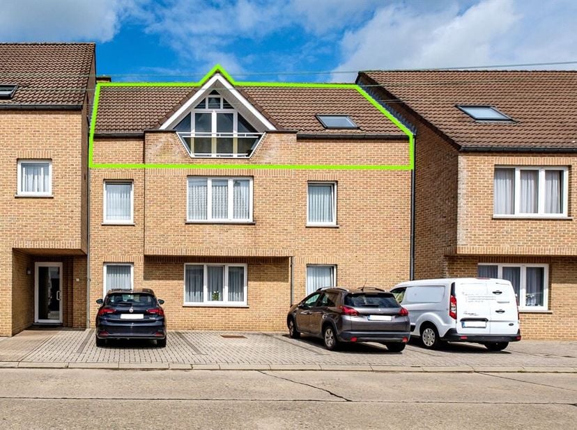 INSTAPKLAAR APPARTEMENT MET 1SLPK EN KELDER E IN HARTJE SINT-TRUIDEN&lt;br /&gt;
We vinden dit gezellige appartement terug in Hoepertingen, een deelgemeente