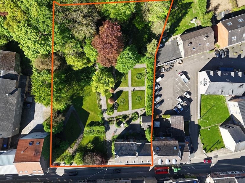 Découvrez ce bien virtuellement ==&amp;gt; https://urlr.me/Uv2FPQ -  Vous rêvez dun cadre de vie majestueux ? Découvrez cette somptueuse maison de maître