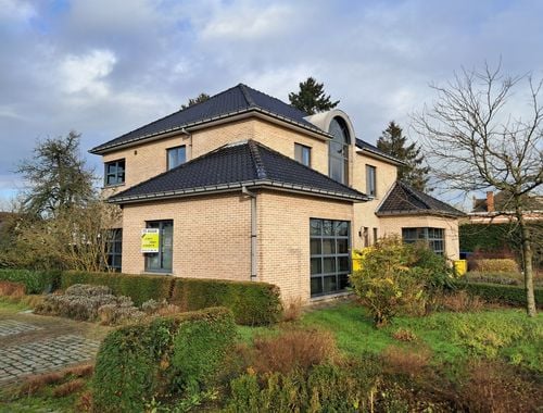                                         Kantoorruimte te huur in Meerhout, € 1.200
