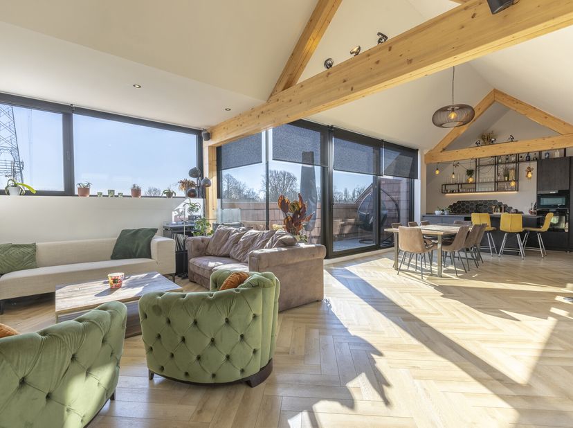 Unieke penthouse in historisch erfgoed - luxe, ruimte en karakter !&lt;br /&gt;
Droomt u van wonen in een stukje geschiedenis zonder in te boeten op hedenda