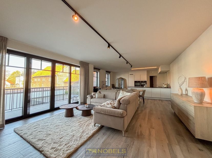 Te huur, energiezuinig ruim nieuwbouwappartement met ruim terras te Zingem &lt;br /&gt;
&lt;br /&gt;
Ontdek dit ruime nieuwbouwappartement, gelegen in het gezelli