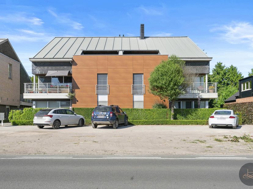 Voor meer info, contacteer Pieter via 016199345 of via pieter@homixx.be.&lt;br /&gt;
Voor wie op zoek is naar een energiezuinig, ruim appartement met 3 slaa