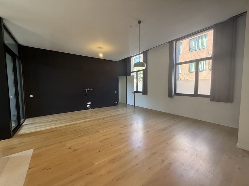 AALST - CENTRUM - Lichtrijk gelijkvloers appartement met staanplaats&lt;br /&gt;
Inschrijven voor het geplande bezoekmoment kan via onze website =&amp;gt; www.i