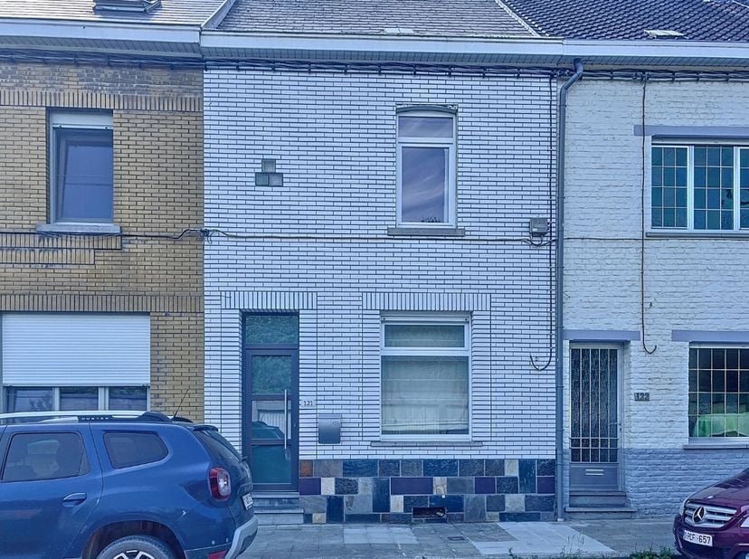 ERA WELCHOME est fière de vous présenter cette magnifique maison de rangée en excellent état, située à Lessines.Elle se compose de deux chambres, avec