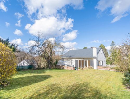                                         Bungalow à vendre à Genval, € 385.000
