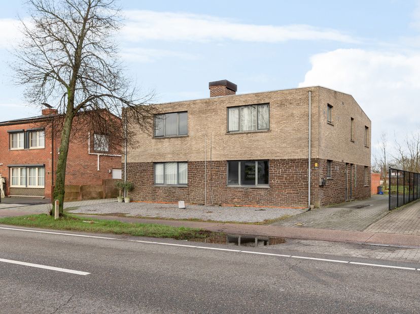 Appartement à vendre
                    à 2490 Balen