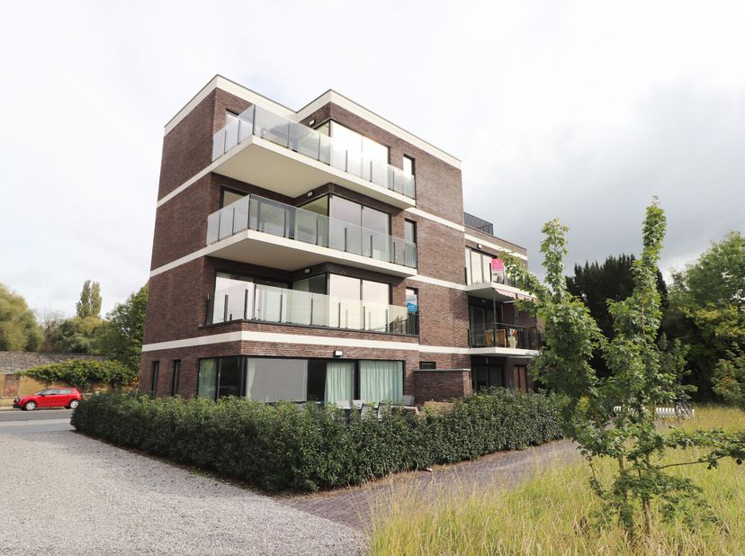 Appartement te koop
                    in 8770 Ingelmunster