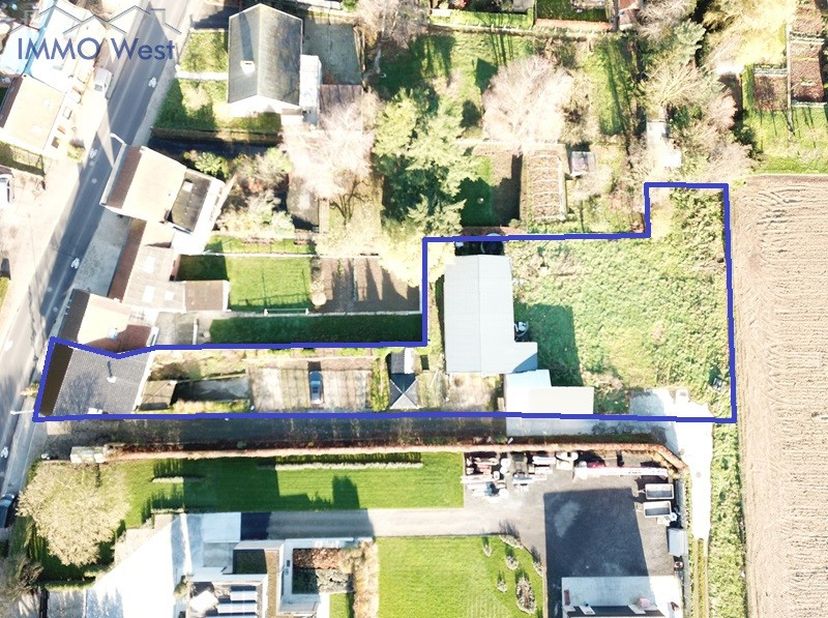 Verder af te werken woning op groot perceel met loods en mogelijkheid tot bijbouwen extra loods&lt;br /&gt;
&lt;br /&gt;
Deze verder af te werken woning (de plann