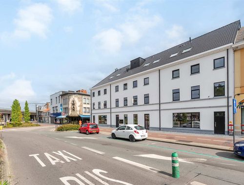                                         Handelszaak te koop in Sint-Niklaas, € 157.000
