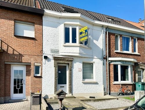                                         Maison à louer à Renaix, € 840
