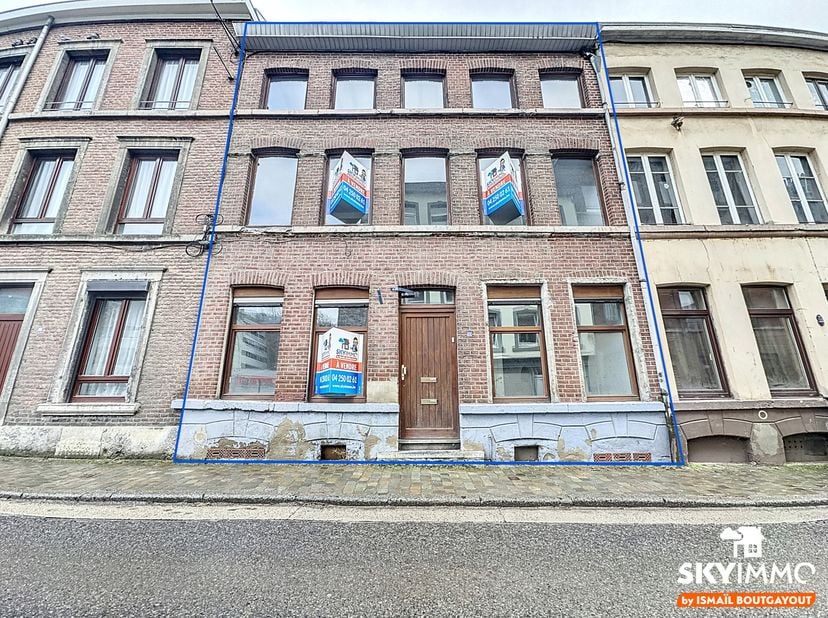L&#039;agence SKYIMMO vous propose cette belle maison d&#039;une superficie habitable de 165m². Ce bien est situé dans la ville de Verviers est composé comme su