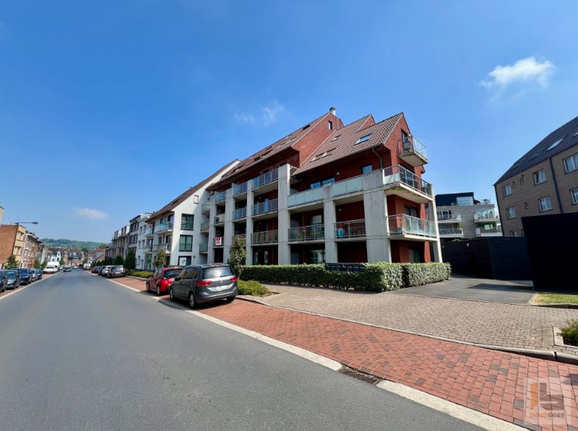 TOPPER! IDEALE INVESTERING&lt;br /&gt;
Dit zeer ruim appartement (126m2), kan u terugvinden in Residentie Ferraris, vlakbij scholen, winkels (Colruyt, Aldi,