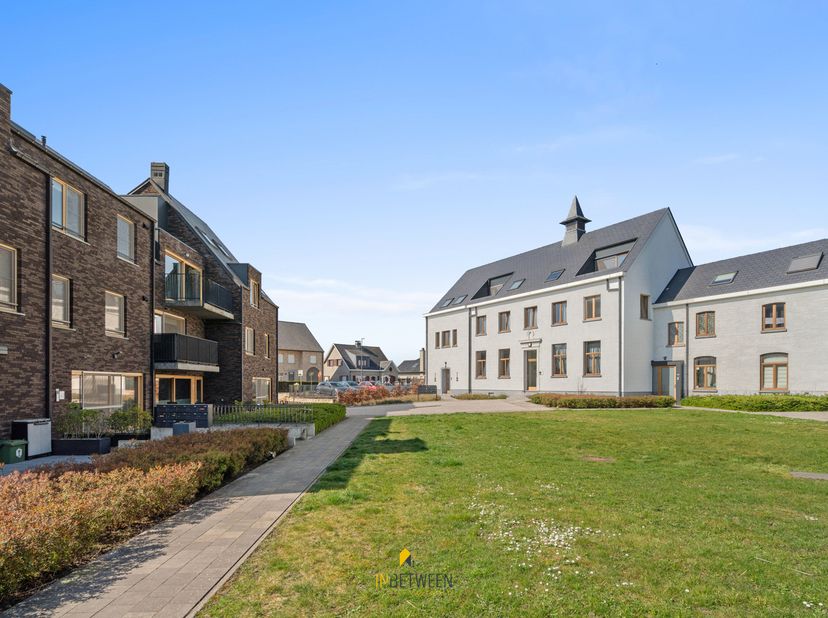 Dit instapklare appartement maakt deel uit van de moderne residentie Schollaert in Wetteren.&lt;br /&gt;
Goede ligging op slechts 5 minuten van het centrum